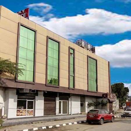 Hotel Silky Palace Near Igi Airportt New Delhi Exteriör bild
