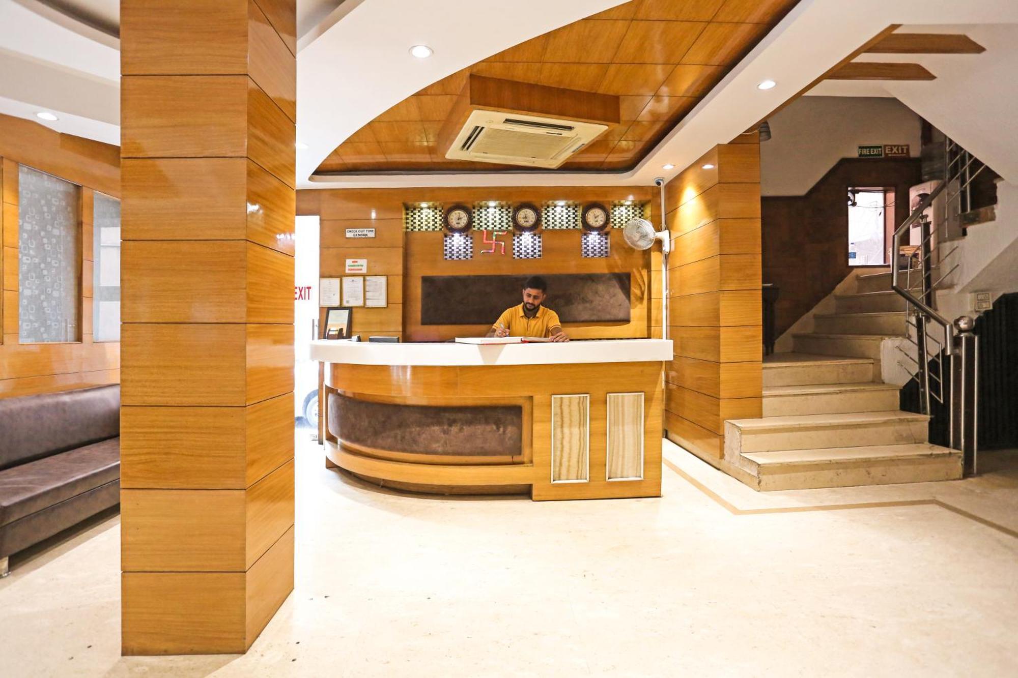Hotel Silky Palace Near Igi Airportt New Delhi Exteriör bild