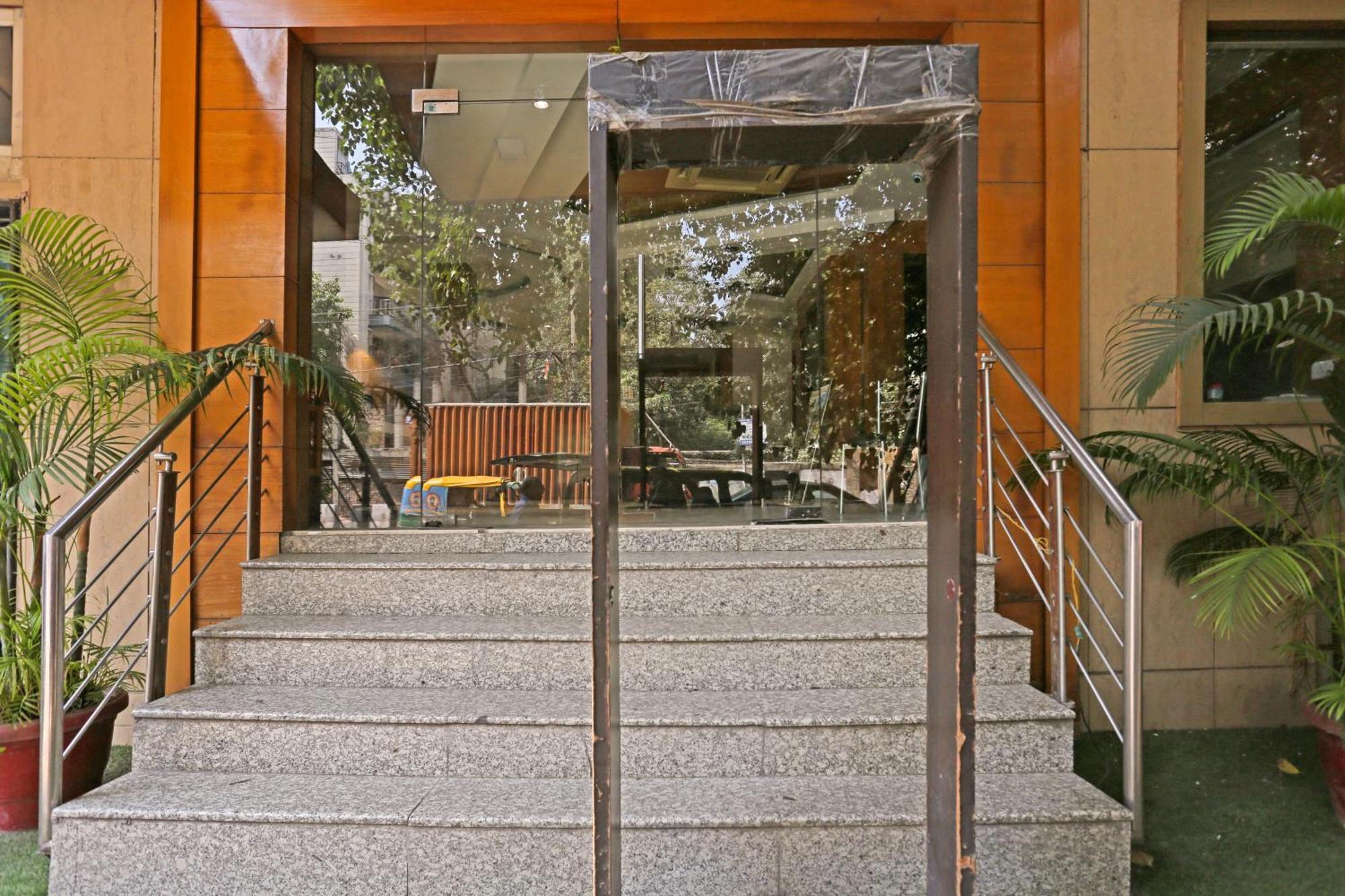 Hotel Silky Palace Near Igi Airportt New Delhi Exteriör bild