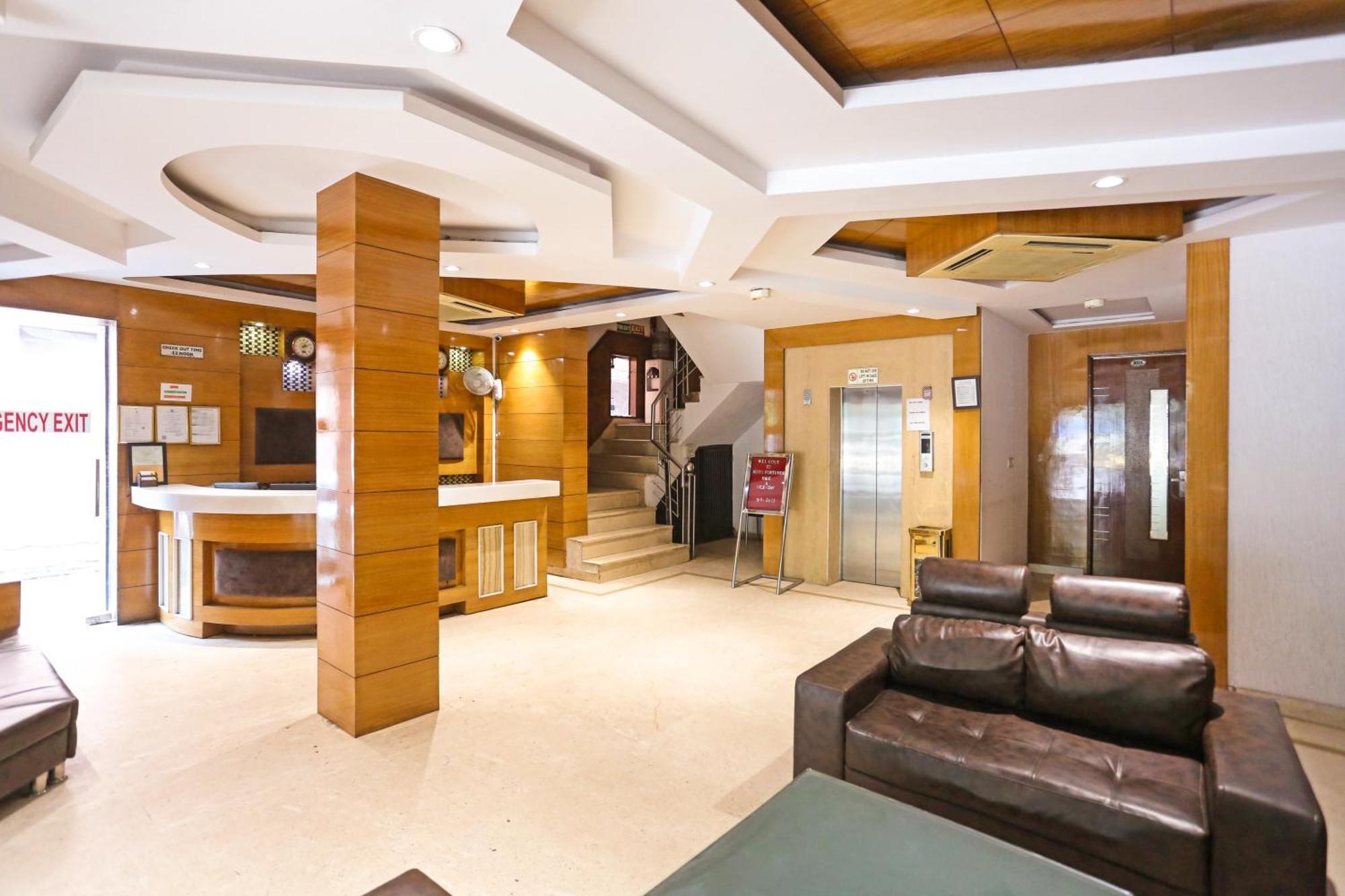 Hotel Silky Palace Near Igi Airportt New Delhi Exteriör bild