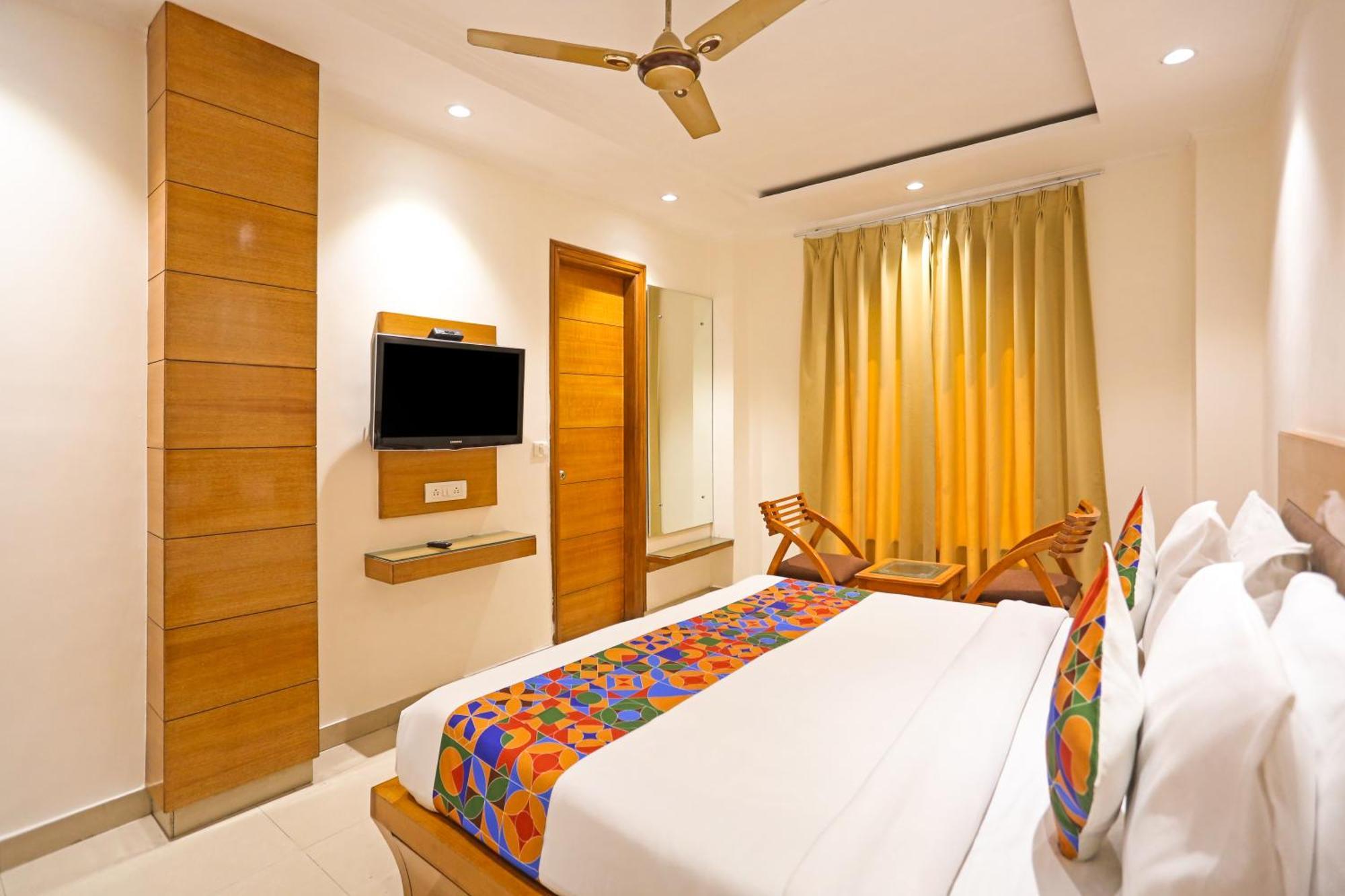 Hotel Silky Palace Near Igi Airportt New Delhi Exteriör bild
