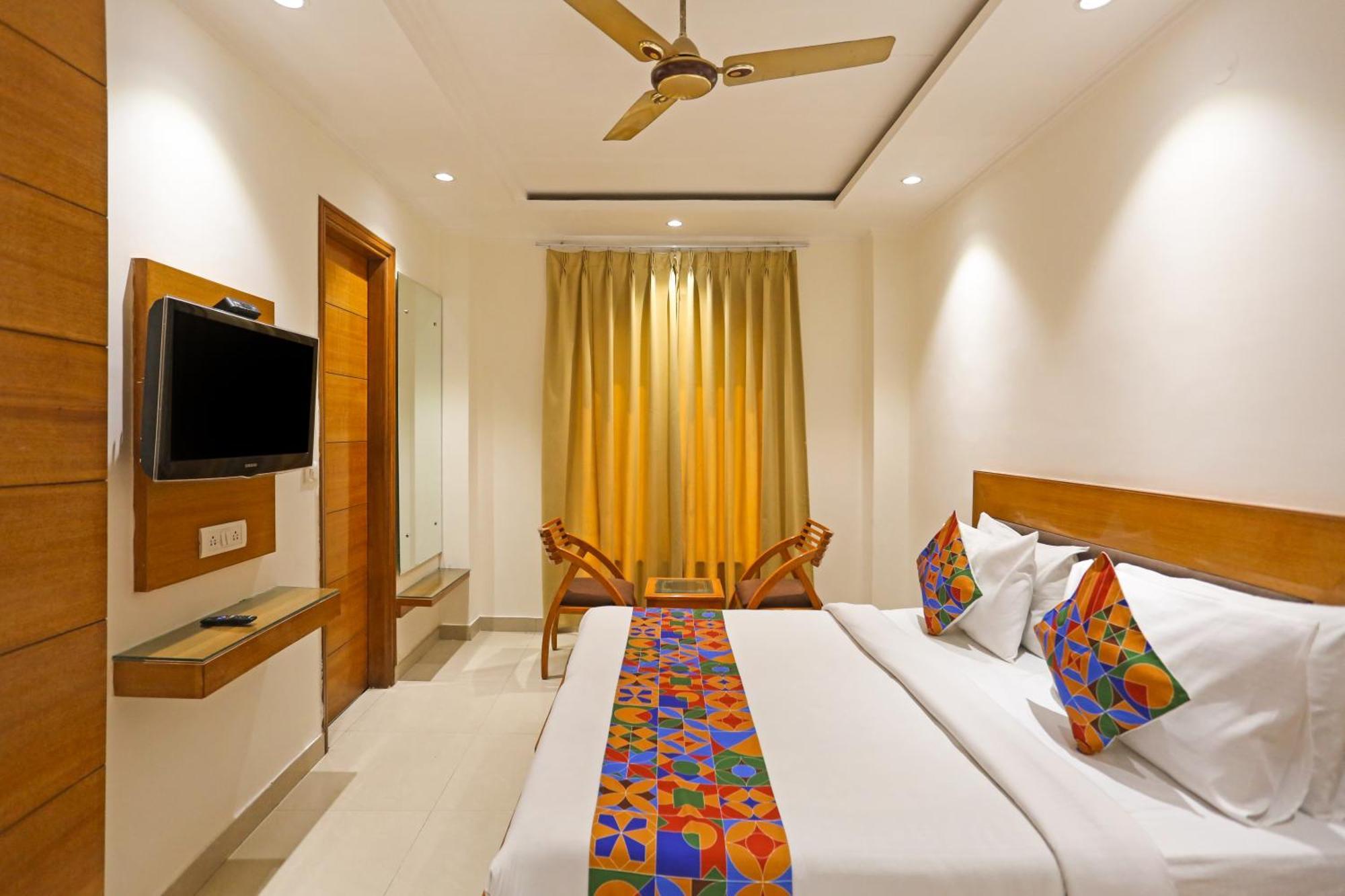 Hotel Silky Palace Near Igi Airportt New Delhi Exteriör bild