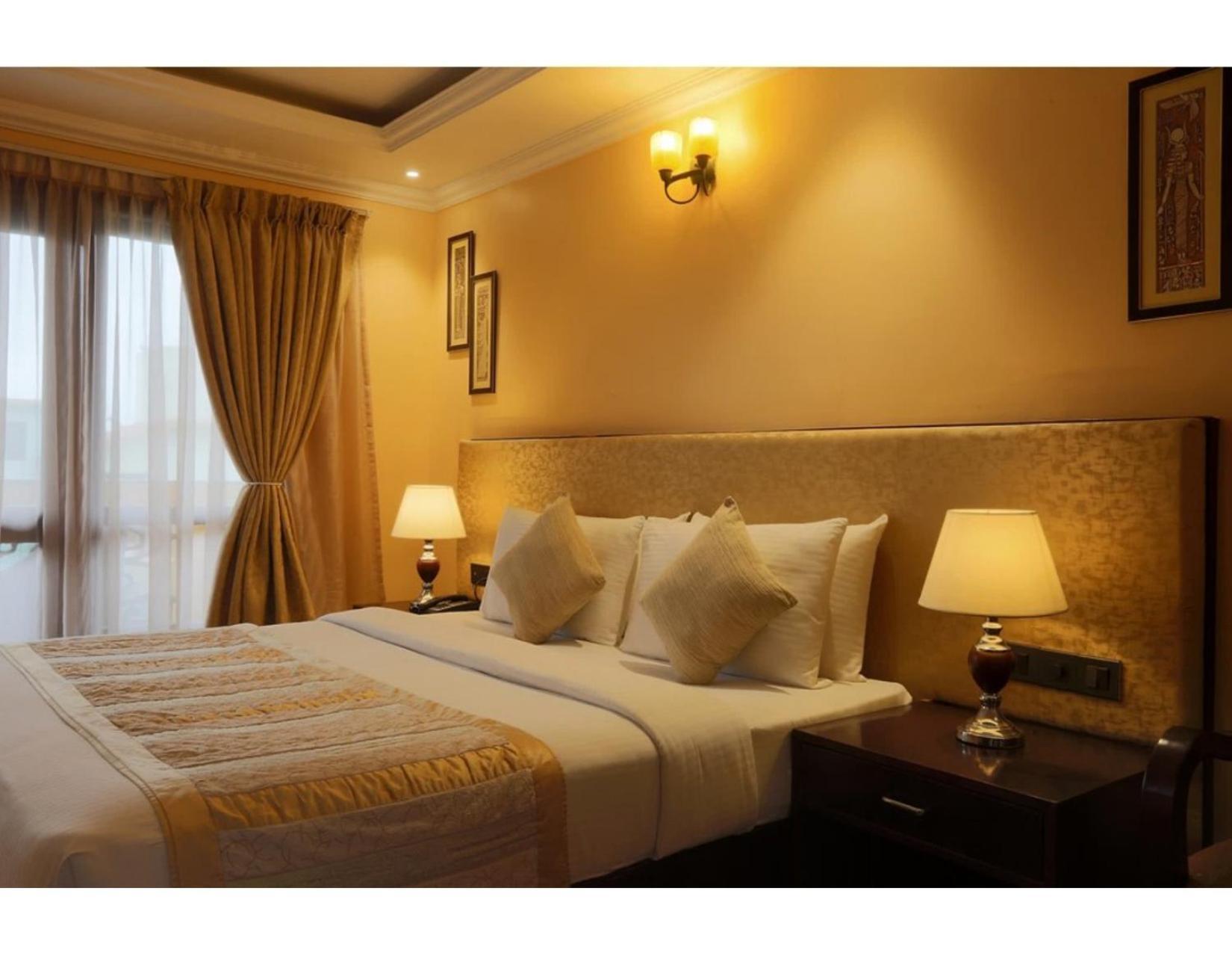 Hotel Silky Palace Near Igi Airportt New Delhi Exteriör bild