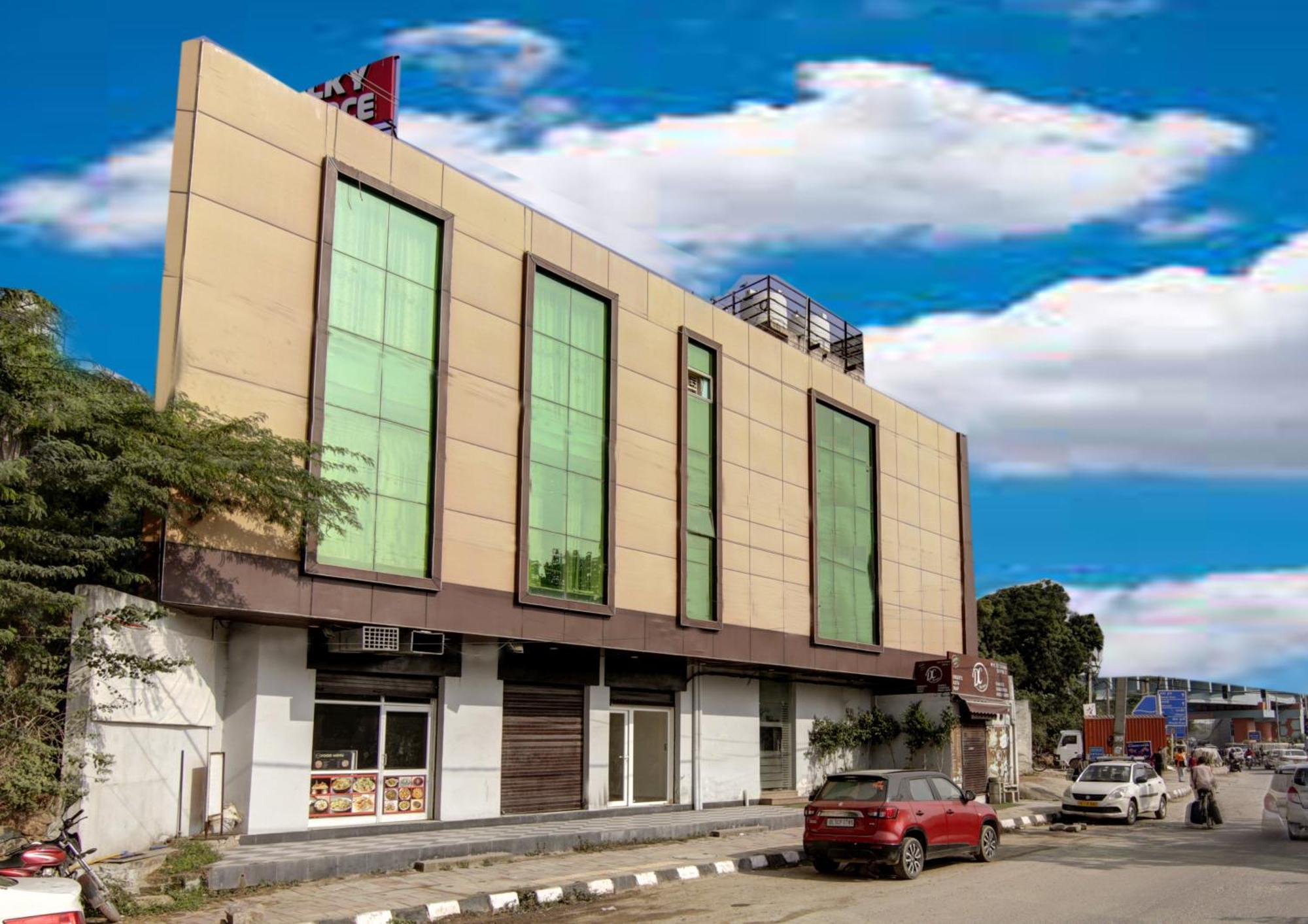 Hotel Silky Palace Near Igi Airportt New Delhi Exteriör bild